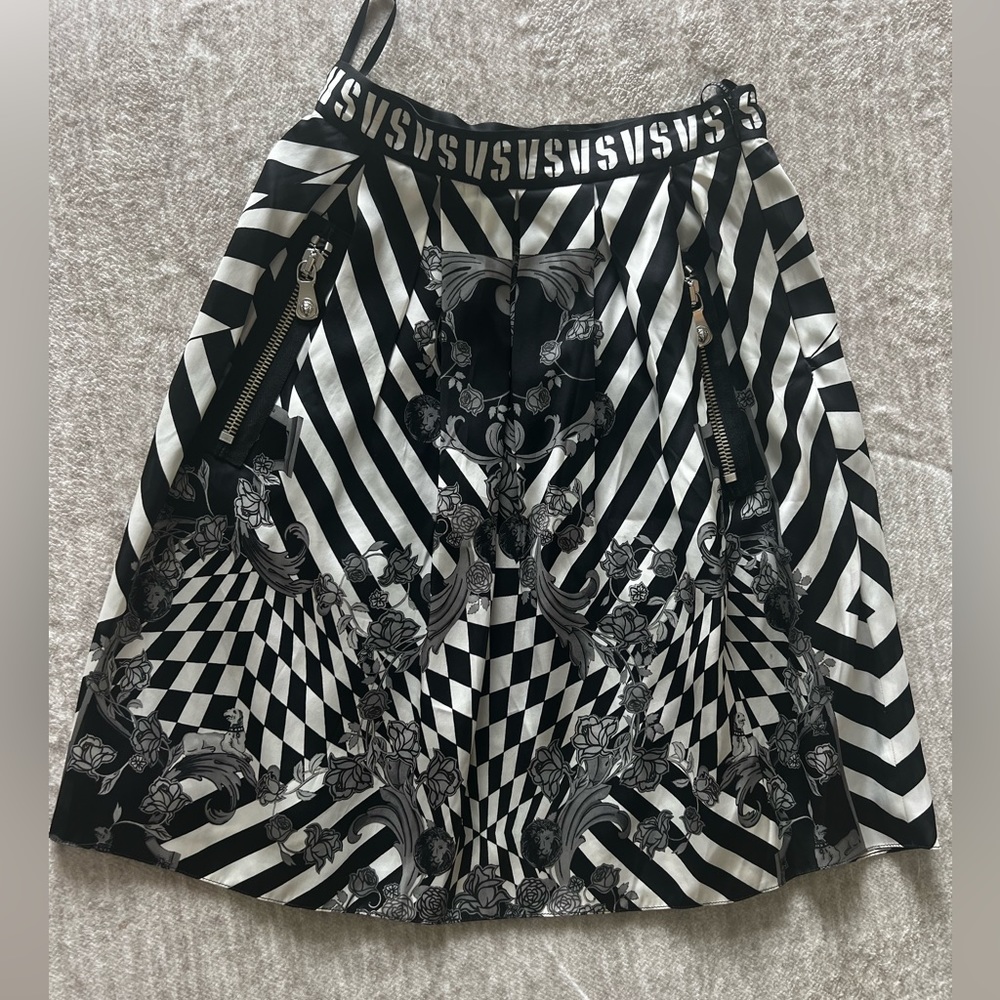 VERSACE-VERSUS SKIRT